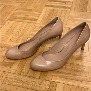 LAST CHANCE- Stuart Weitzman Beige Pumps